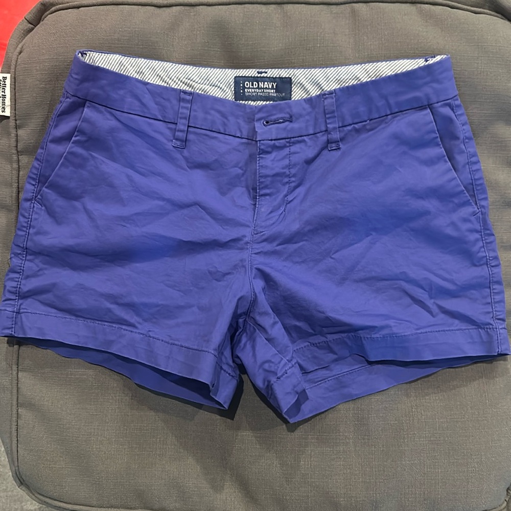 Old Navy. Shorts. Size 2.